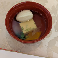 日本料理の吸い物。お出汁がしみた。