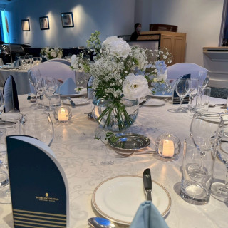 テーブルの引き画像です。