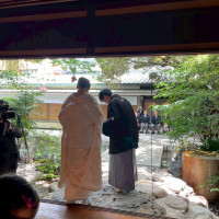挙式会場にて入場後