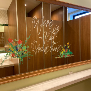 トイレのアートまでもともと装飾してくれていた|762551さんのザ・プレミアムレジデンス ラグナヴェール広島の写真(2495772)
