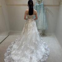 ウェディングドレス後姿