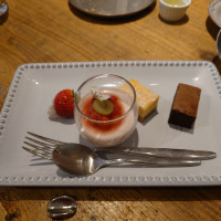 デザートビュッフェ