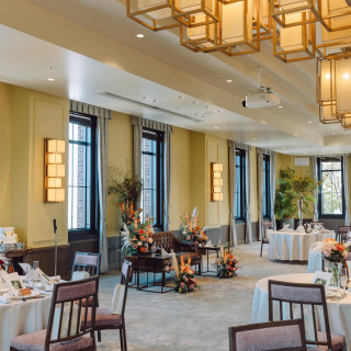 秋らしさと落ち着きのある披露宴会場