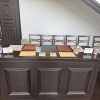 入って正面に受付があります。
とても分かりやすいです。