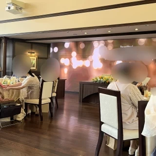 大型スクリーン