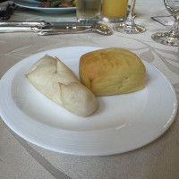 6種類食べ放題のパン