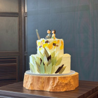ウエディングケーキ
専属のパティシエと打ち合わせしたもの