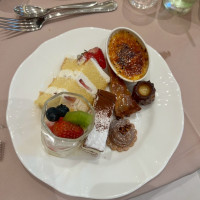 デザートビュッフェ