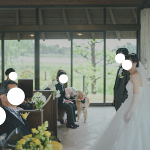 チャペルでの挙式風景です。|762794さんの中伊豆ワイナリー シャトーT.Sの写真(2497452)