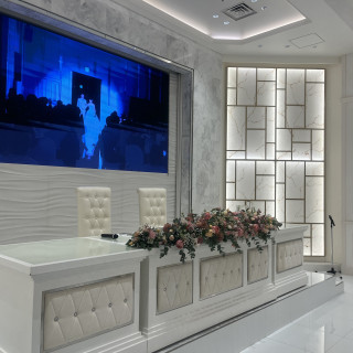 パリスの挙式会場で新郎新婦が座る場所