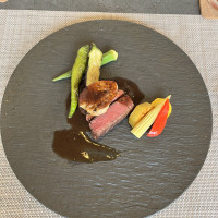 試食した肉料理