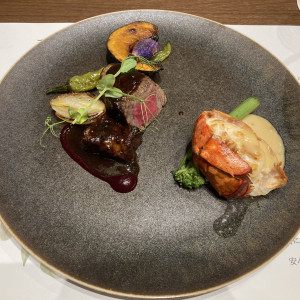 メインのステーキとオマールエビは非常に高級な味でした。|763246さんのラグナスイート 新横浜 ホテル&ウェディングの写真(2549320)