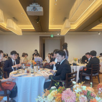披露宴