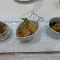 右からホタテ、エビ、マグロでした
