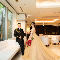 お色直し後ロビーにて記念撮影