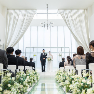 チャペルで新郎新婦紹介