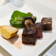 お肉料理