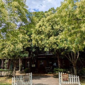 入口には提携したカフェも併設しています|763777さんのラ・クラリエールの写真(2502565)