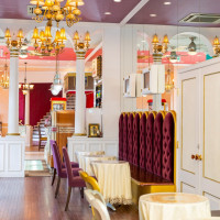 御二人専用、親族(両家別)の3部屋があり、落ち着いた？部屋