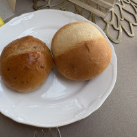 パンは焼き立てで美味しかったです。