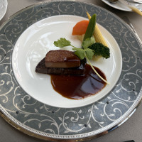 メインは愛鷹牛。柔らかくて美味しい