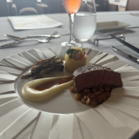 試食会のメイン肉料理