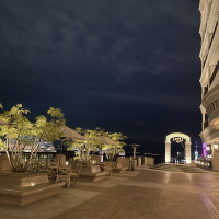 夕方挙式も可能で夜の雰囲気も素敵です　参列者外に出れます