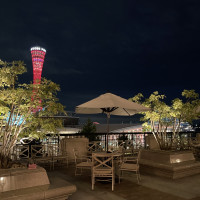 夜の外の景色も素敵です