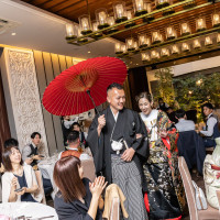 和モダンな雰囲気に和装と傘がぴったりでした