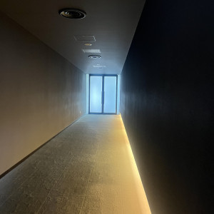 チャペルに向かう道|764106さんのSOLA KOBE（ソラ コウベ）の写真(2515429)