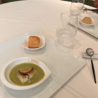 この緑のスープすごく美味しかったです