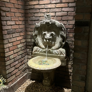 ロビーには海外風のものがいっぱいありました。|764305さんのプリムローズ/FIVESTAR WEDDINGの写真(2521026)