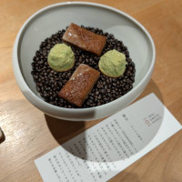 夏をイメージした、枝豆とビールのデザートです。