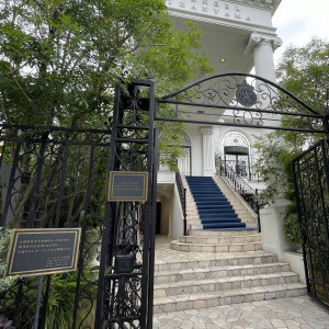 フラワーシャワーここでできる。思ったより狭い。|764335さんのアーカンジェル代官山/テイクアンドギヴ・ニーズウェディングの写真(2503888)