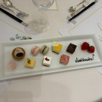 シェフ特製ケーキ
