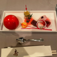席について初めにいただいた料理
