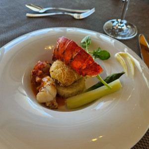 メイン。美味しいが皿が特殊で食べづらい。|764489さんのノートルダムマリノア/FIVESTAR WEDDINGの写真(2505270)