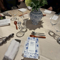 シノワズリの花瓶とペーパーアイテム