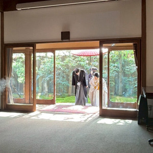 披露宴入場シーン|764541さんの萬屋本店 - KAMAKURA HASE est1806 -の写真(2581483)