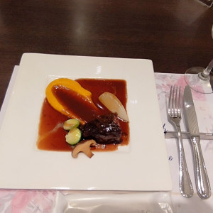 牛ほほ肉、人参のピューレ、芽キャベツ、かぶ、しいたけ|764593さんのヒルサイドクラブ迎賓館（札幌）/テイクアンドギヴ・ニーズウェディングの写真(2505624)