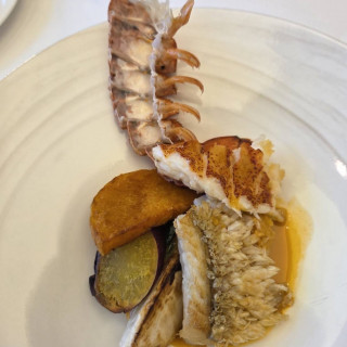 甘鯛の鱗焼きとオマール海老のポワレ