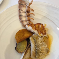 甘鯛の鱗焼きとオマール海老のポワレ