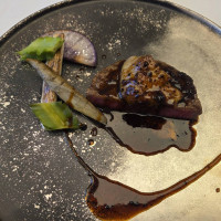 牛フィレ肉とフォアグラのロッシーニ風