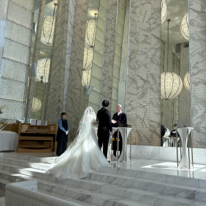 白く明るいチャペル|764744さんのノートルダム大阪ONE/FIVESTAR WEDDINGの写真(2506525)