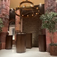 挙式会場です。照明がよく、どこから撮っても綺麗に撮れそうです