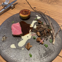 プリフィクスコースの肉料理