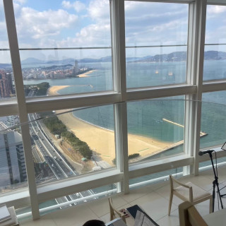 挙式会場は海の上にいるようでした。