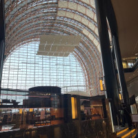 海外の空港のような広さがありました。