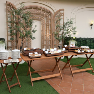 料理のコースによってはデザートビュッフェを選択できます。