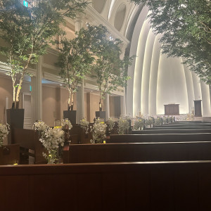 天井がとても高く、厳かなチャペルです。|765018さんの京都 アートグレイス ウエディングヒルズの写真(2507499)